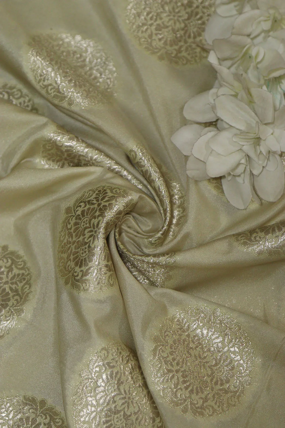 Beautiful Pastel Banarasi Silk Fabric ( 1 Mtr )