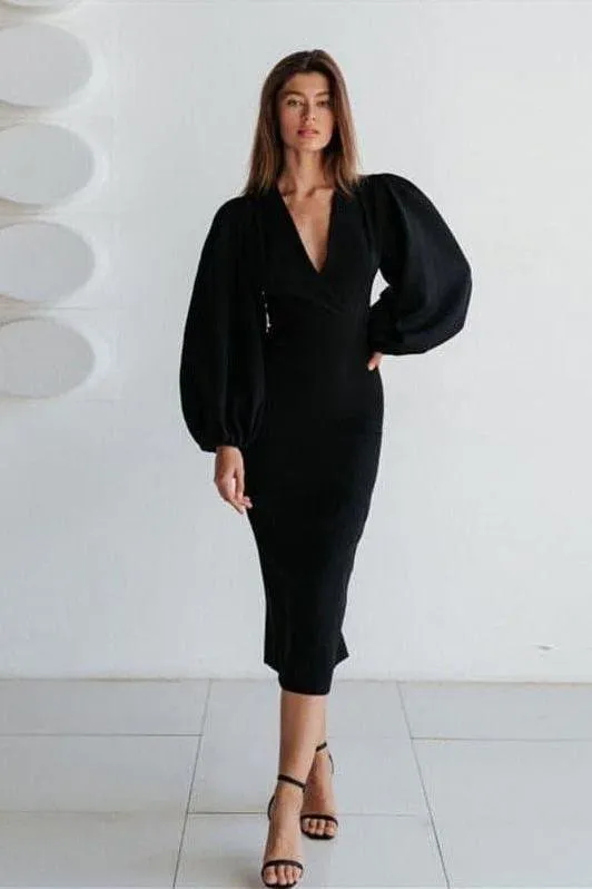 Long sexy deep V-neck lantern sleeve hip dress