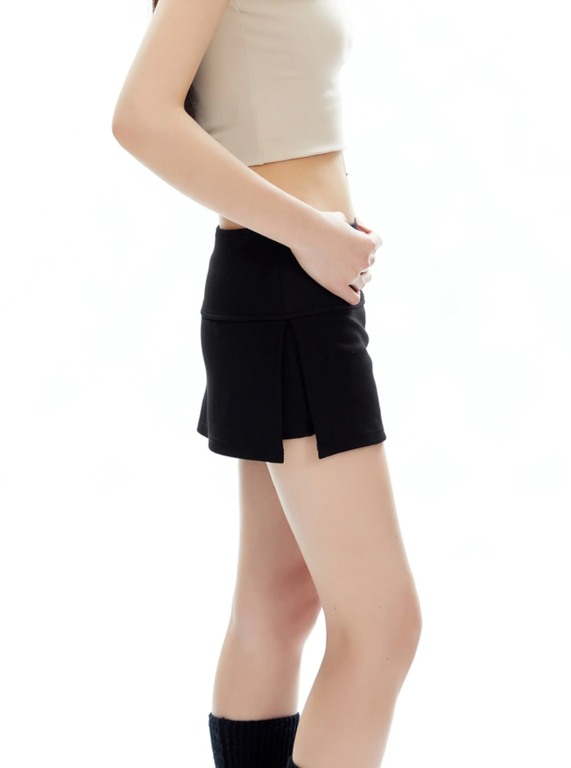 Sleek Noir Active Mini Skirt